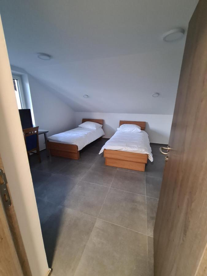 Hotel Gostisce Pri Rudiju à Salovci Extérieur photo