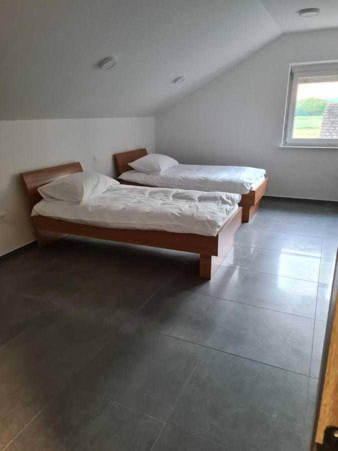 Hotel Gostisce Pri Rudiju à Salovci Extérieur photo