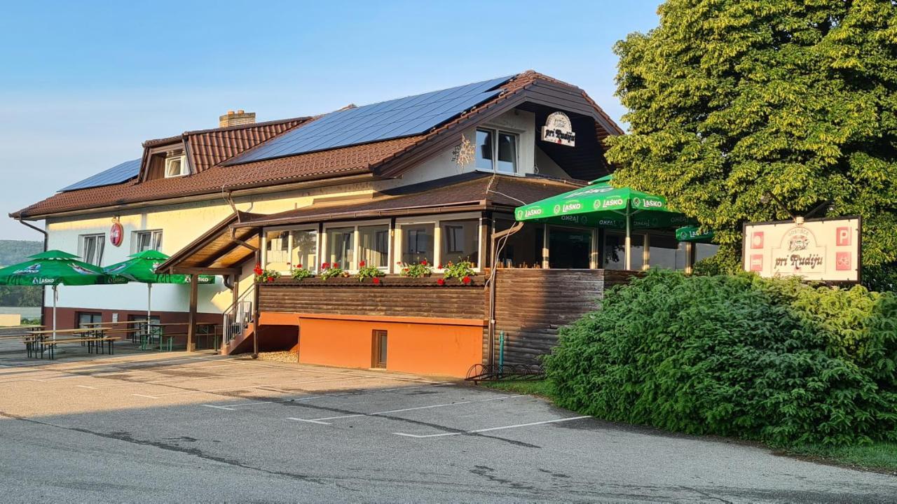 Hotel Gostisce Pri Rudiju à Salovci Extérieur photo